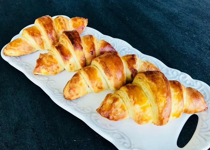 Au Jardin Fleuri Bed & Breakfast